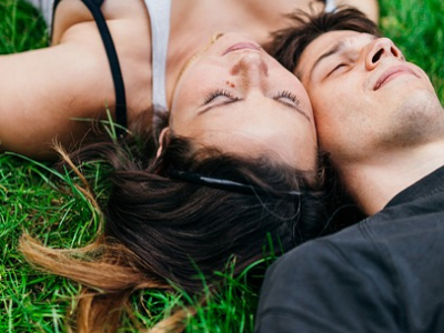 35 frases de 4 meses de namoro que demonstram a felicidade recente
